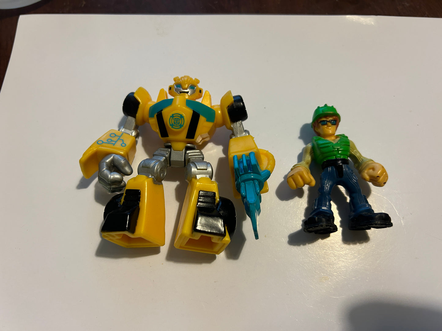 TF Rescue Bots Bumblebee & Graham Burns
