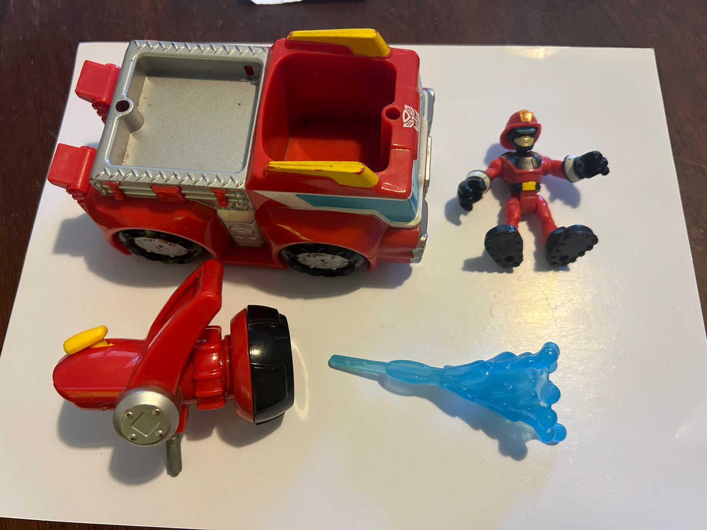 TF Rescue Bots Heatwave & Cody Burns from Fire Station playset INCOMPLETE