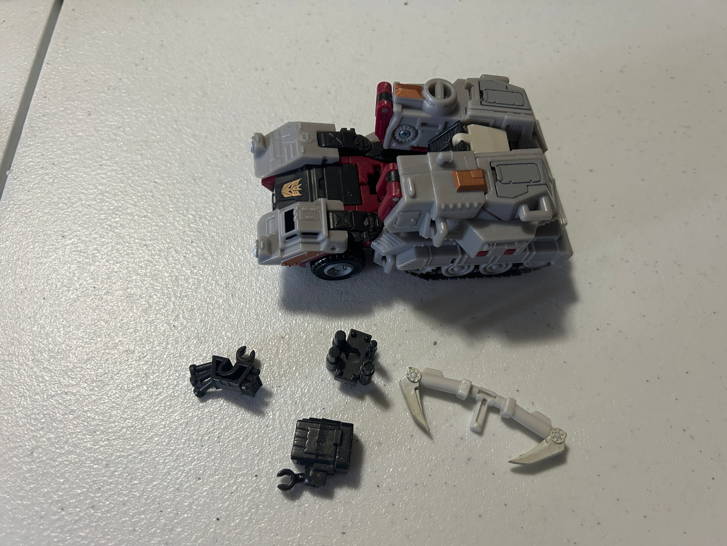 TF Generations Skullgrin dlx incomplete