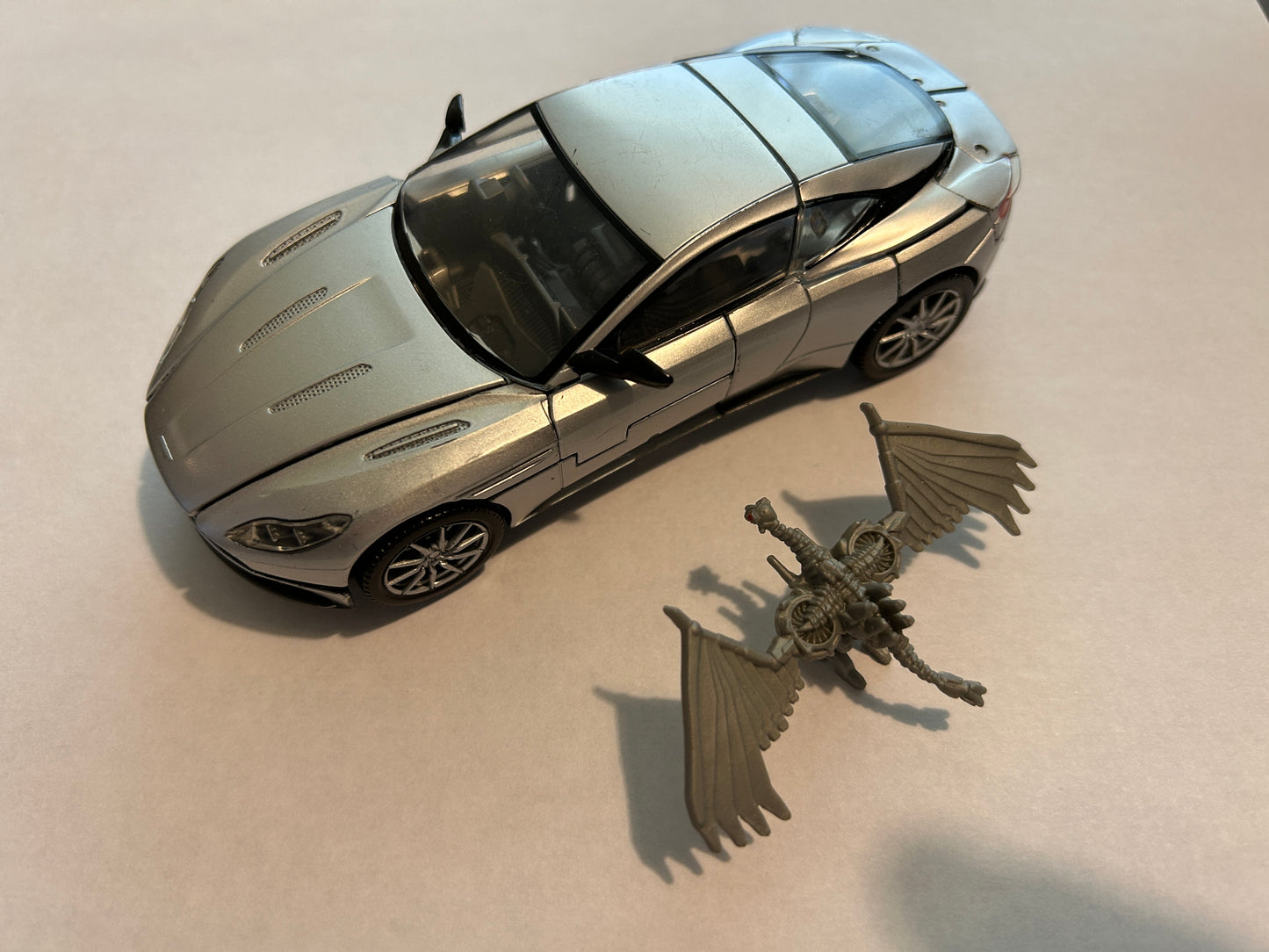 TF Studio Series DOTM Soundwave #51