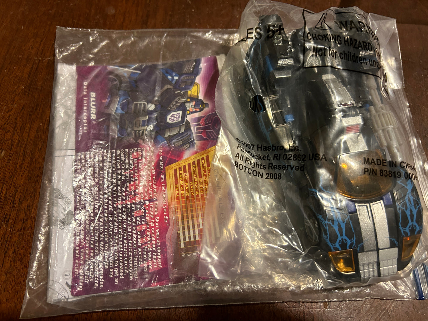 TF Botcon / TFCC 2008 exclusive Blurr Shattered Glass