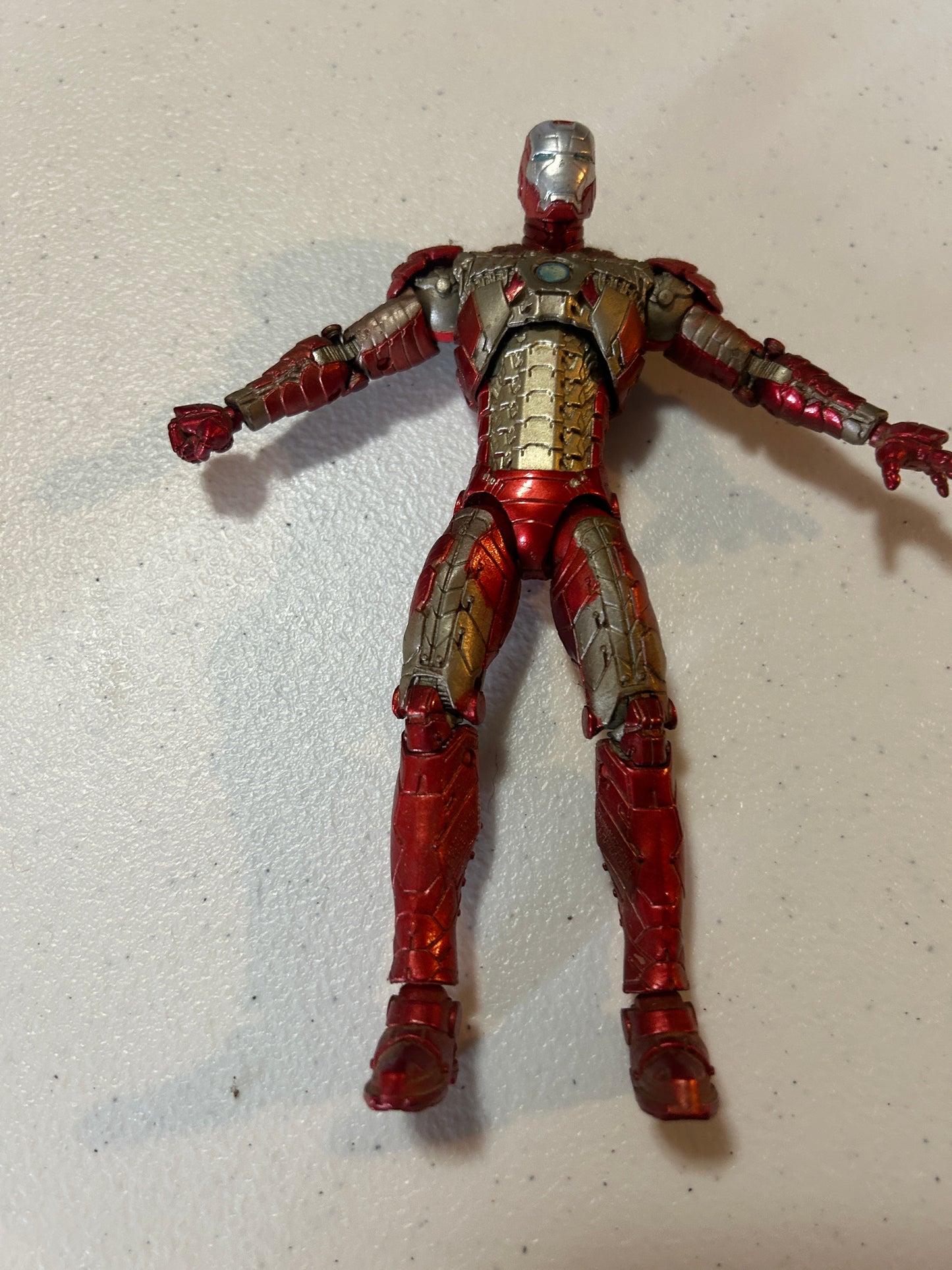 Marvel Legends Iron Man 2 Mk 5 (MCU Suitcase Armor))