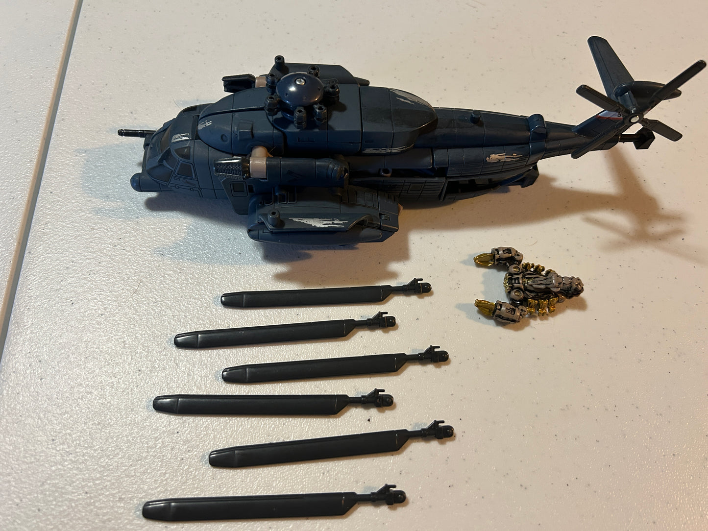 TF Movie 1 Blackout premium voyager