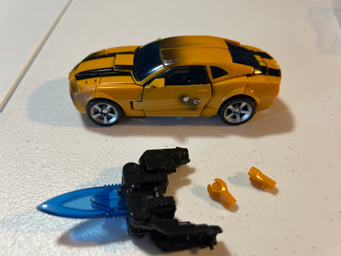TF Movie 1 Bumblebee deluxe Evolution of a Hero