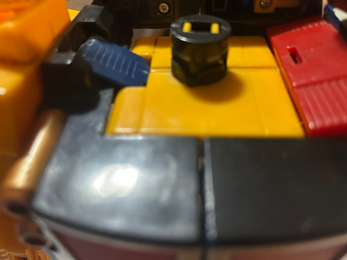 TF Energon Omega Supreme incomplete