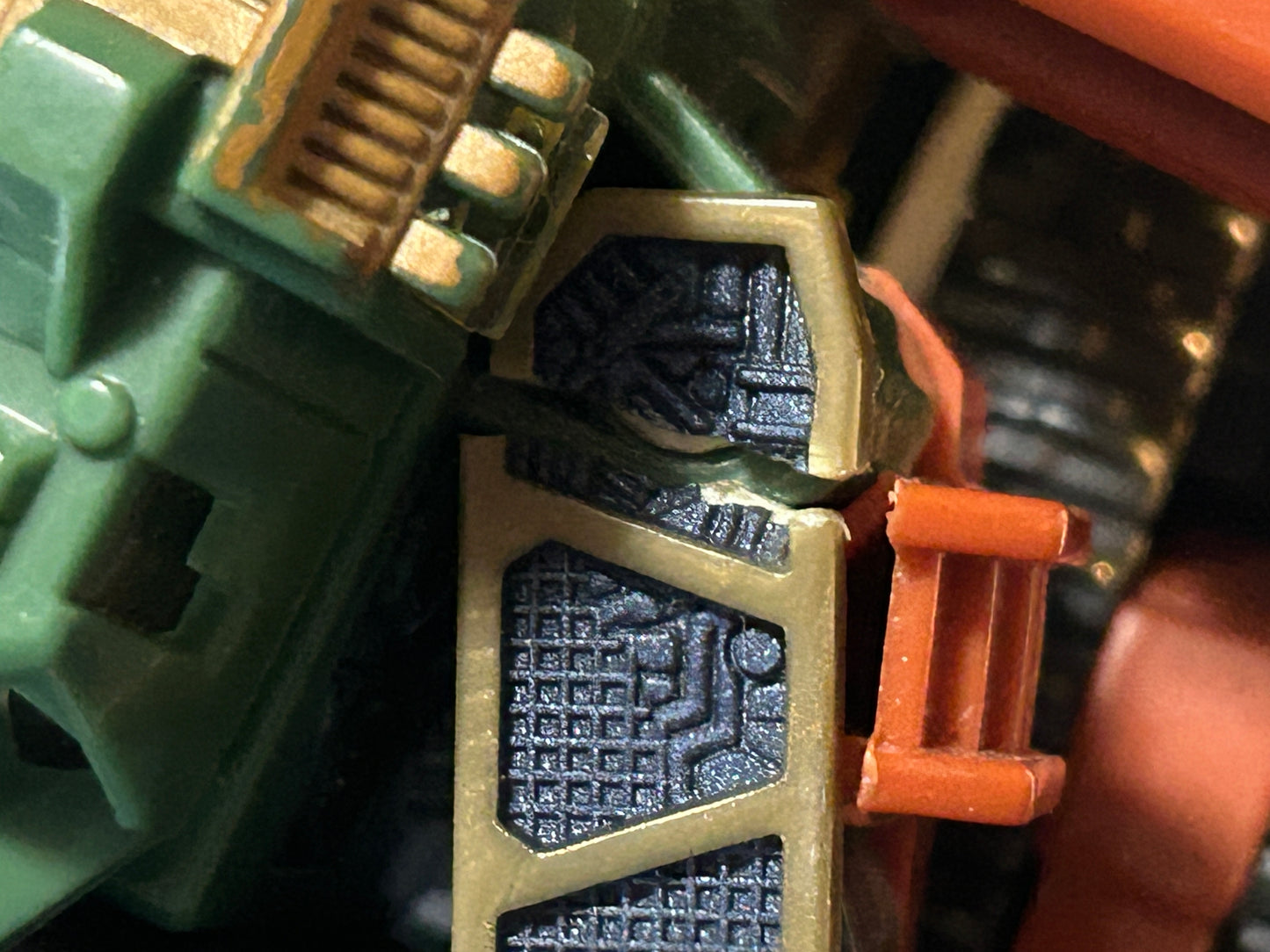 TF Energon Scorponok damaged