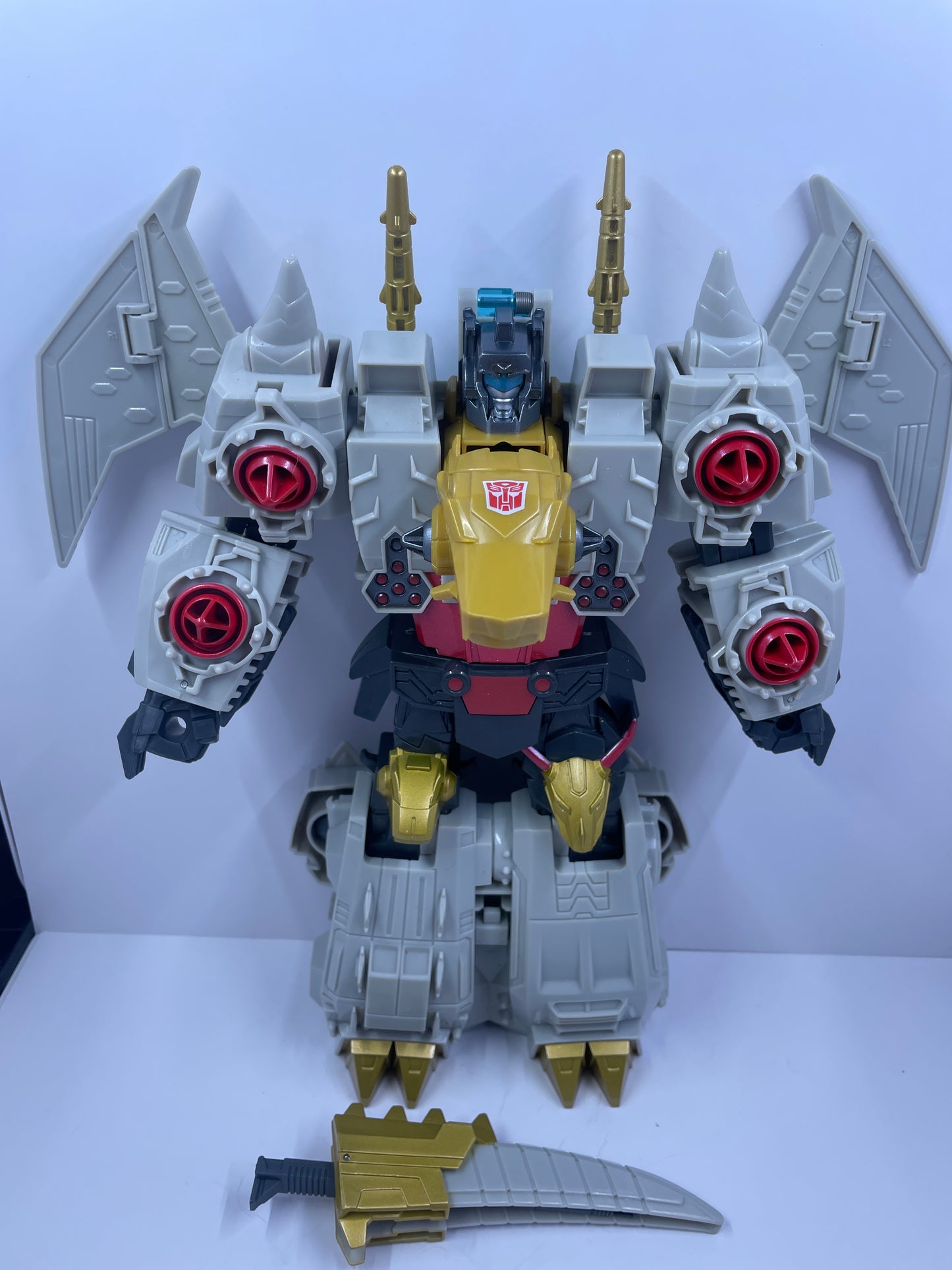 TF Cyberverse Volcanicus