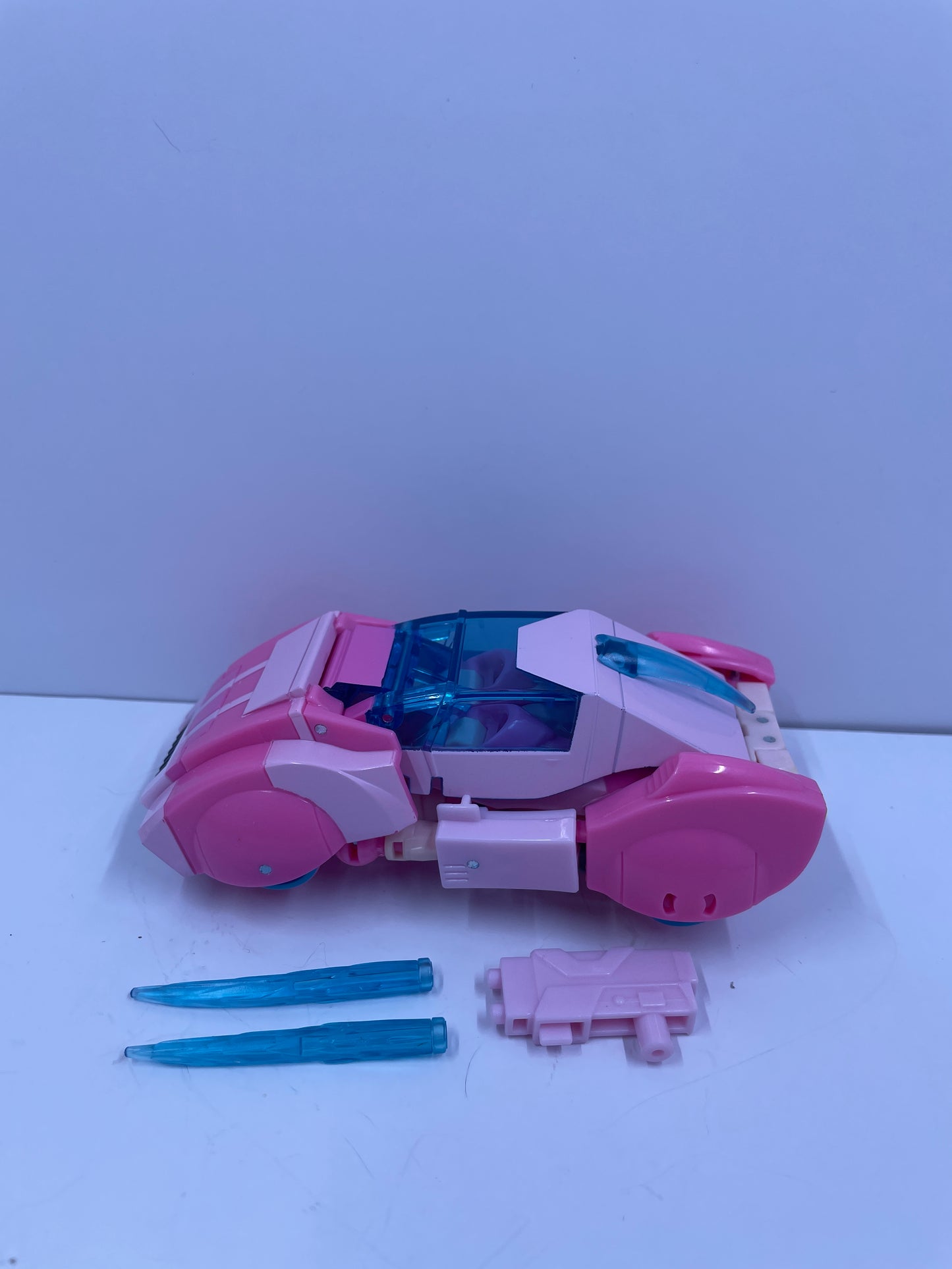 TF Cyberverse Arcee