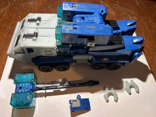 TF Animated Ultra Magnus Leader