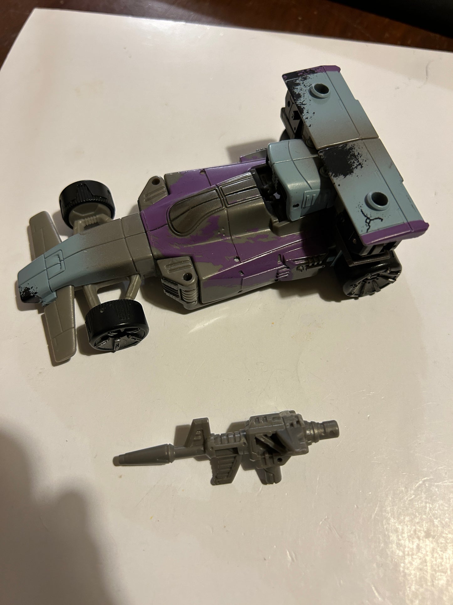 TF Netflix Decepticon Mirage incomplete