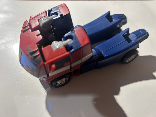 TF Animated Optimus Prime from Battle Begins giftset incomplete