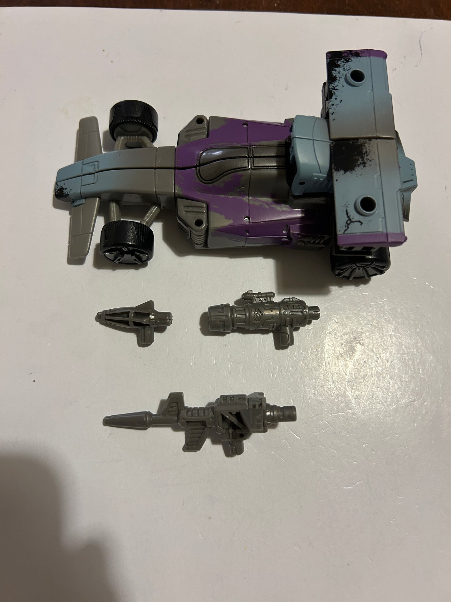 TF Netflix Decepticon Mirage