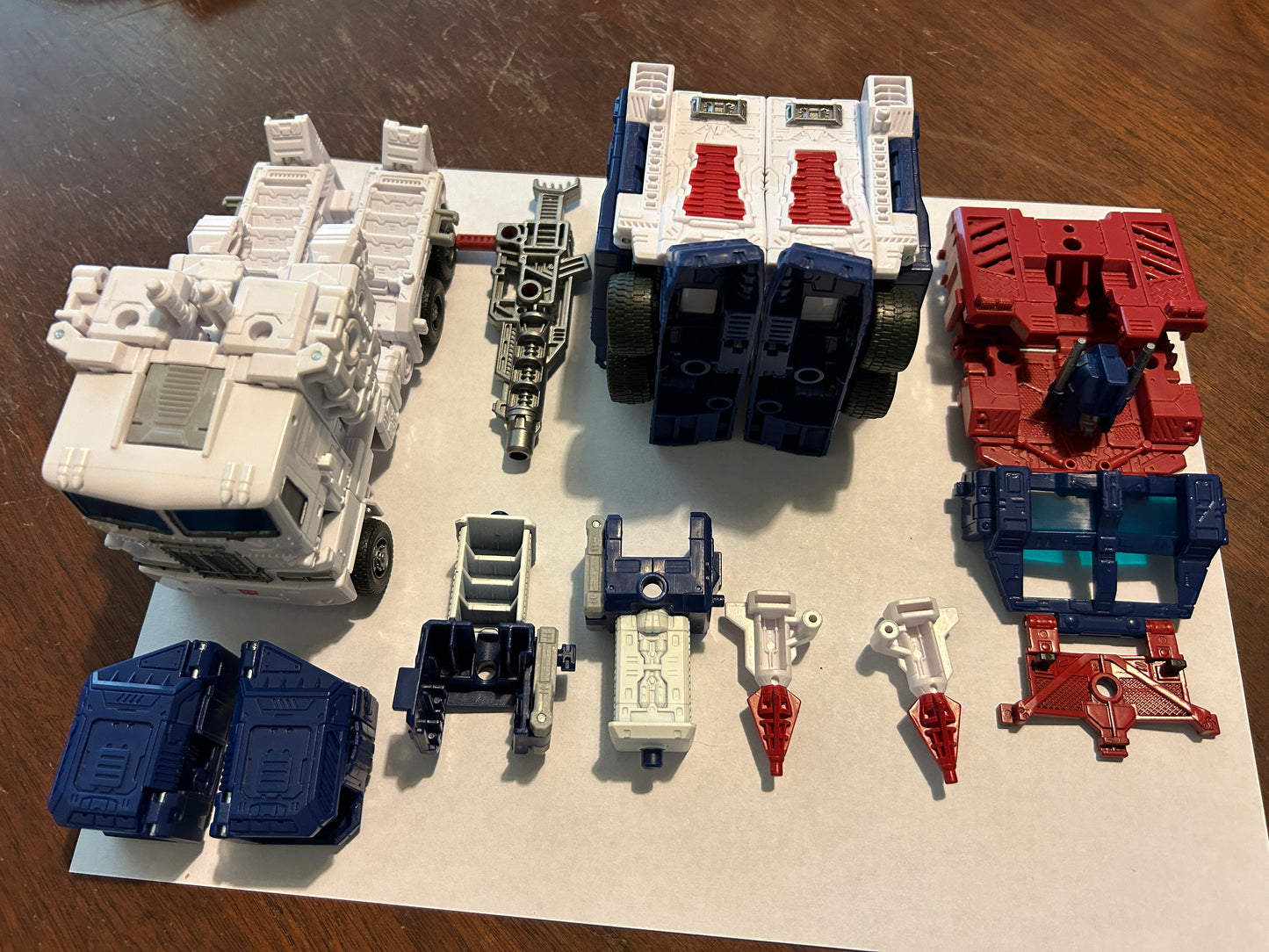 TF Kingdom Ultra Magnus