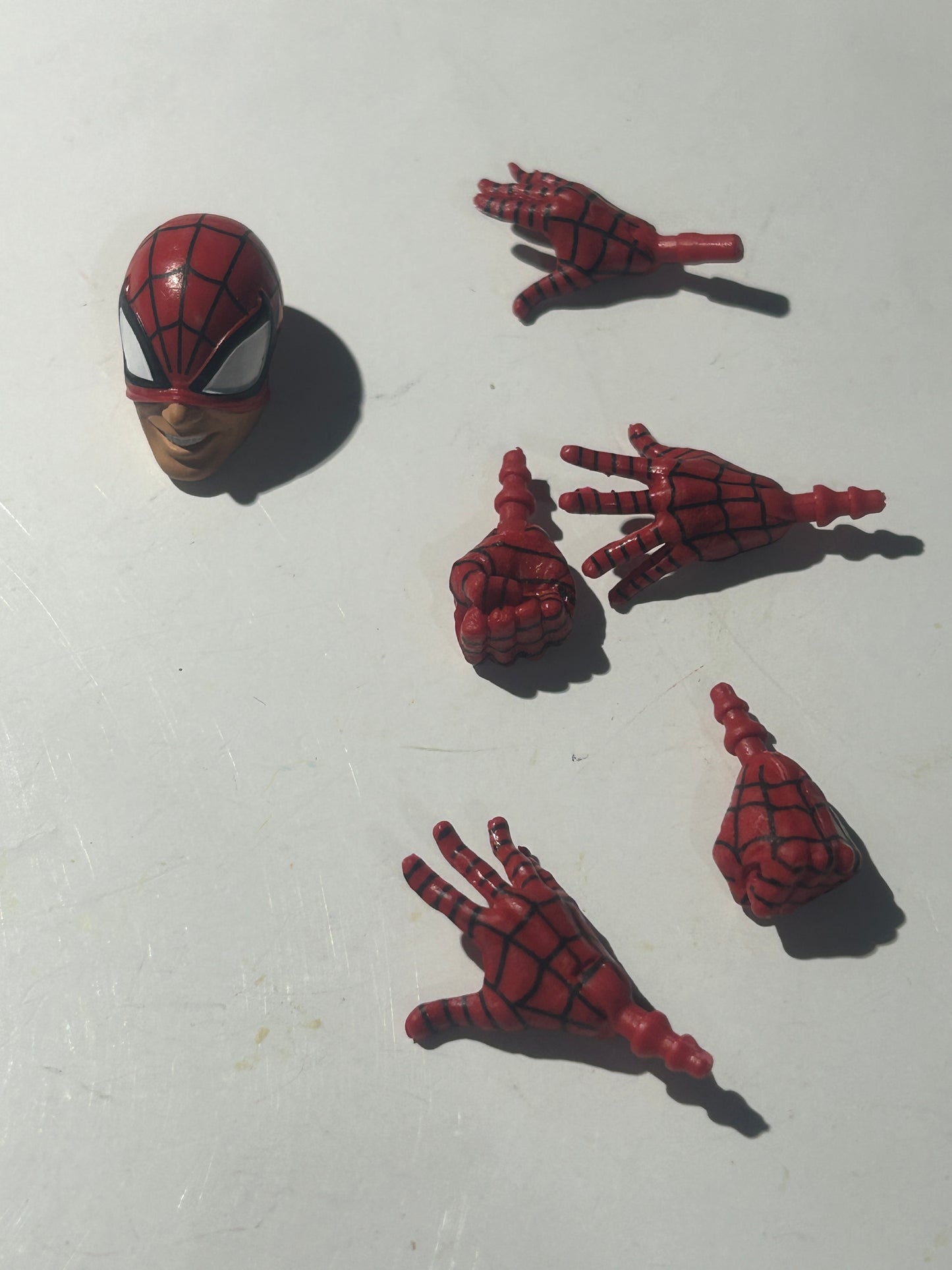 Marvel Legends Infinite Series Spiderman head & hands
