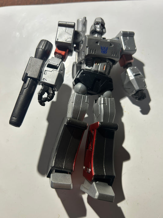 TF Revoltech Megatron incomplete
