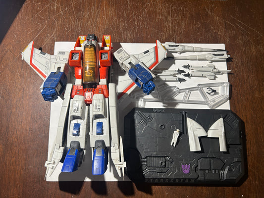 TF Masterpiece Starscream Wal-Mart exclusive