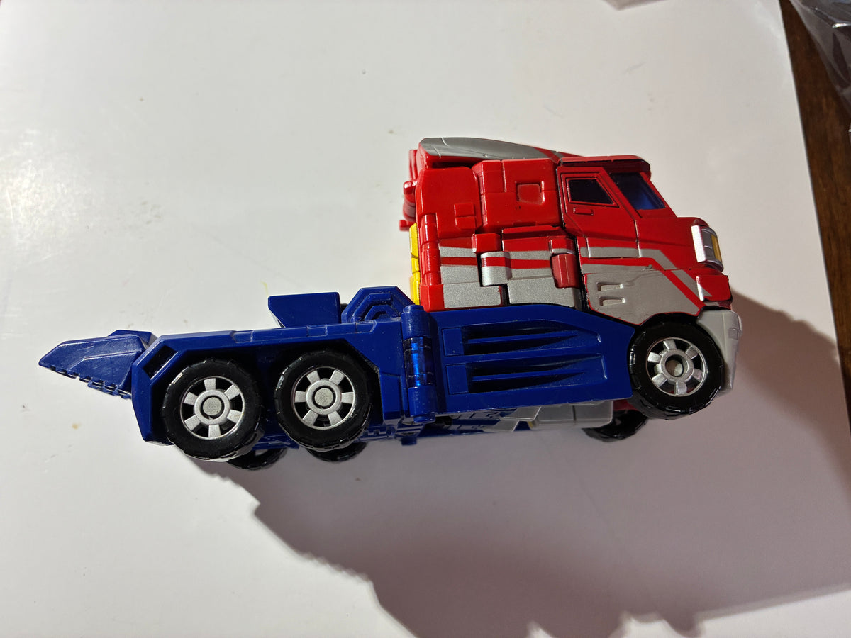 TF Classics Optimus Prime voyager incomplete