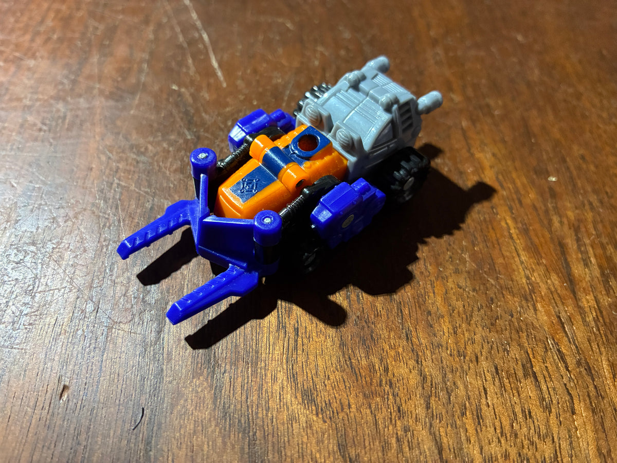 TF Armada Liftor minicon