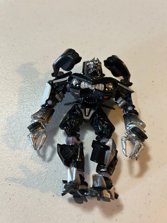 TF Movie 1 Barricade Robot Replicas incomplete