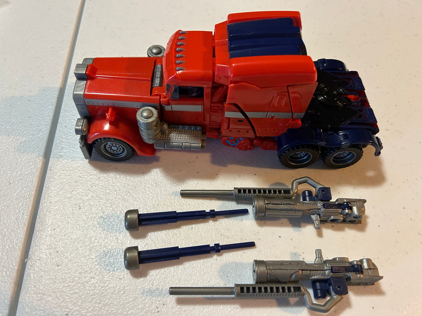 TF Movie 1 First Strike Optimus Prime voyager