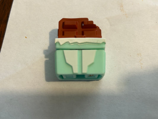 TF Botbots Series 4.0 DJ Fudgey Fresh